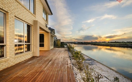 27 Watersedge Cove Sanctuary Lakes