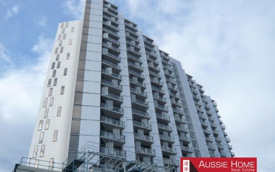 2004/675  La Trobe Street   Docklands